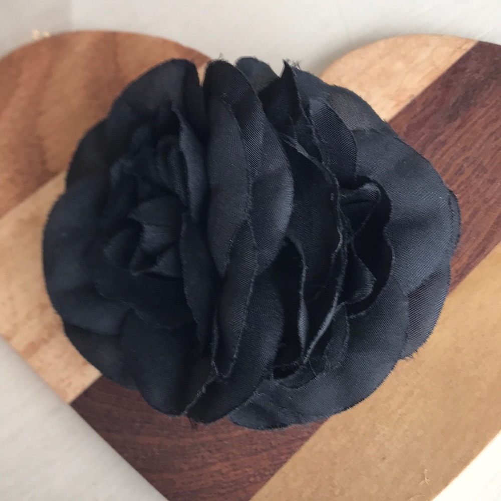 Rachel Weissmen flower pin